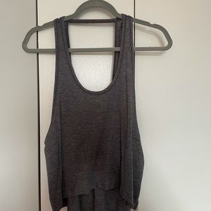 LuluLemon workout crop tank top size 4